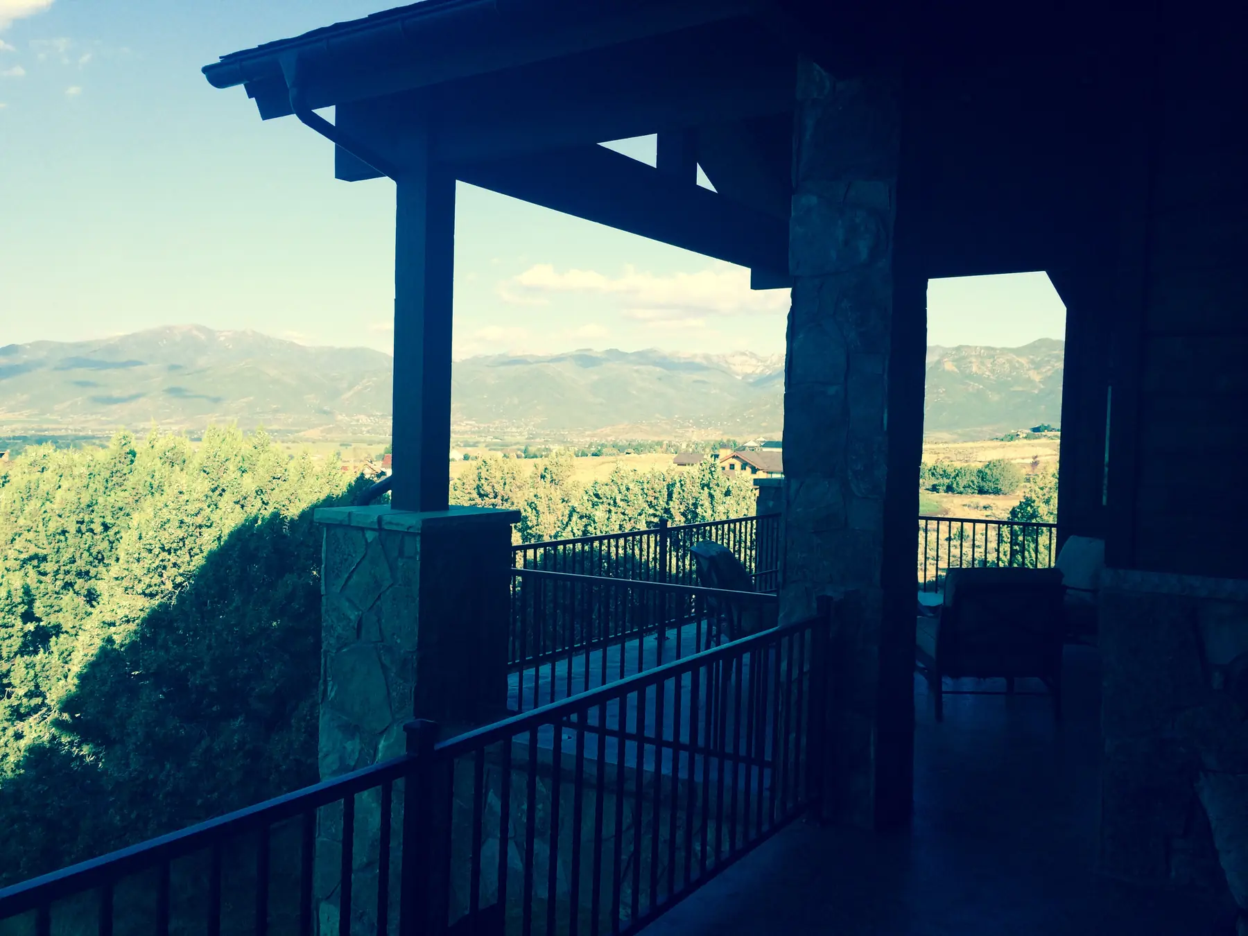 Red Ledges Residence, exterior